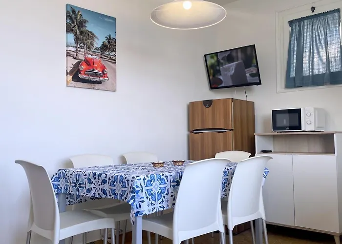 Onda Azzurra דירה ביביונה